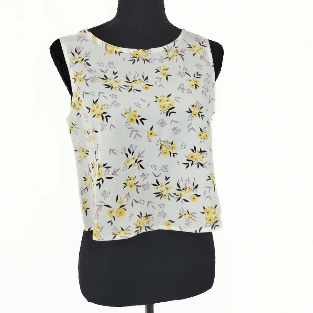 🔥 (5for$35) SHEIN Cropped Crewneck Sleeveless Crop Top